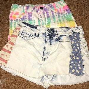 2 pairs of Shorts